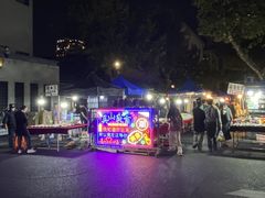 -吴山路夜市