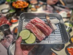 -蚂蚁洞·烤肉大营地(上海静安大悦城店)