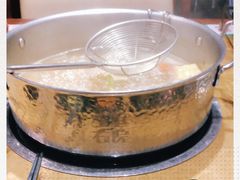 -左庭右院鲜牛肉火锅(金山万达店)