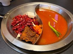 -沸炉重庆老火锅(军事博物馆店)