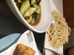 -黄记煌三汁焖锅(新佳丽江汉路店)