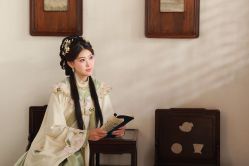 -一揽芳华汉服旗袍体验馆(拙政园店)