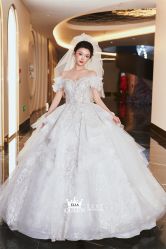 点击看大图 -艾拉·女王婚纱礼服馆