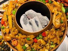 -龙巢盱眙龙虾·牛蛙·烧烤宵夜(八卦岭店)