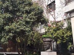-杭州西湖艺联君亭酒店(黄龙体育中心地铁口店)