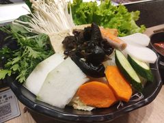 -呷哺呷哺(新世界百货望京店)