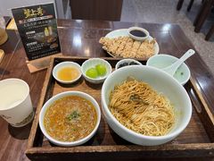 -蟹上黄·蟹黄面·江南糖水(人民广场店)