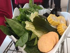 -天宜隆蘑菇宴火锅(石景山旗舰店)