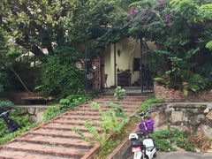 -花苑里咖啡(威远店)