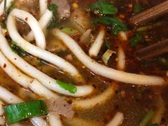 -遵义虾子张六羊肉粉(普陀路店)