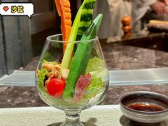 多彩色拉-Ginza Onodera铁板烧(外滩十八号店)