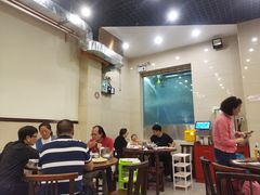 大堂-正能量脆肉鲩火锅