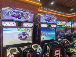 -LuckyStar幸运星家庭娱乐中心(东莞国贸店)