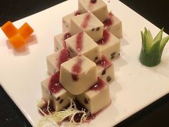 -渝半城经典川粤菜(重庆天地店)