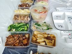-郭巨人农家食堂(南部商务区店)