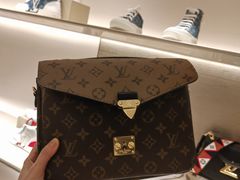 -LV路易威登(德基广场店)