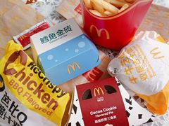-麦当劳(假日广场店)