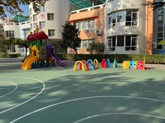 -红黄蓝幼儿园(颐东苑店)