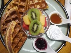 新鲜时令水果蜂蜜松饼-雕刻时光·无国界料理西餐厅(五山店)