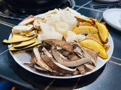 -野菌皇海景野生菌火锅(滨海大道店)