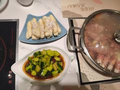 -黄记煌三汁焖锅(新佳丽江汉路店)