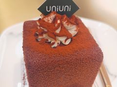 -UNI UNI(环亚凯瑟琳店)