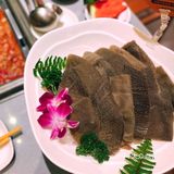 不惜几小时排队也要吃。漫长的等候，服务员真心很热情