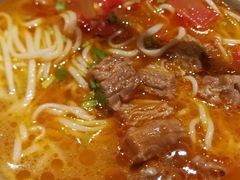 -亮亮面馆(经六路店)