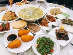 -大鸭梨烤鸭店(金顶街店)