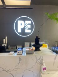 -PE SALON