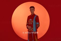 -雪中彩影婚纱摄影·微光艺术中心