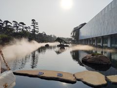 -罗红摄影艺术馆