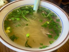 牛肉粉丝汤-鑫震源·苏式大虾生煎(山塘街店)