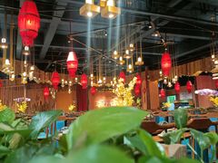 -老滇山寨•云南特色菜•地方菜•民族风情歌舞表演(金碧店)