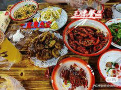 -冶建镜子·老南昌大排档·江西虾王(总店)