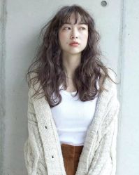 -十六番发型师事务所