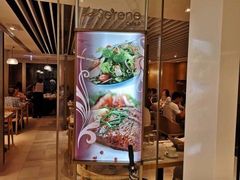 -La-Serene Café