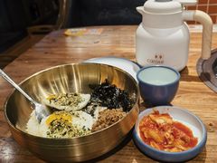 -明洞阿姨·韩式酱蟹烤肉·创意料理(三元桥店)