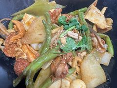 -醉人椒麻辣香锅(王府井喜悦店)