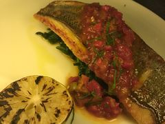 香煎海鲈鱼-WOLFGANG PUCK KITCHEN & BAR(迪士尼小镇店)