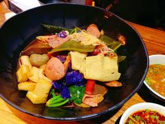 -万记麻辣烫国展总店