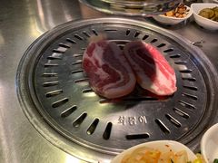 五花肉-韩聚屋韩国烤肉餐厅(新北万达店)
