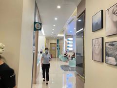-维乐口腔(美维云门诊陆家嘴店)