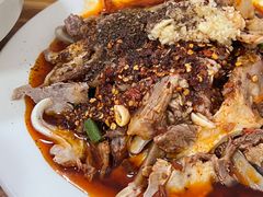 拌剔骨肉-温记府廟豆汤饭·始于1955年(海椒店)