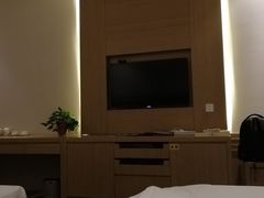 -兴芮温泉度假区