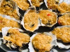 -臻鲜燕海鲜融合餐厅(金陵style店)