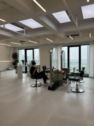 -Hello Lady发型设计