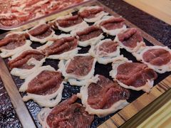 招牌鲜羊上脑肉-京炭铜锅涮肉·羊蝎子·羊肉炉(保利·时光里店)