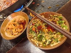 -渝井巷重庆老火锅(沈阳吉祥店)