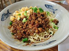 -丁丁猫重庆小面(徐州路店)